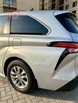 تۆیۆتا سیانا